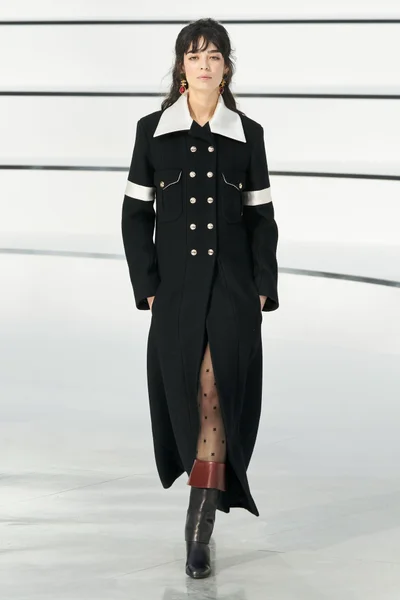 Look 45